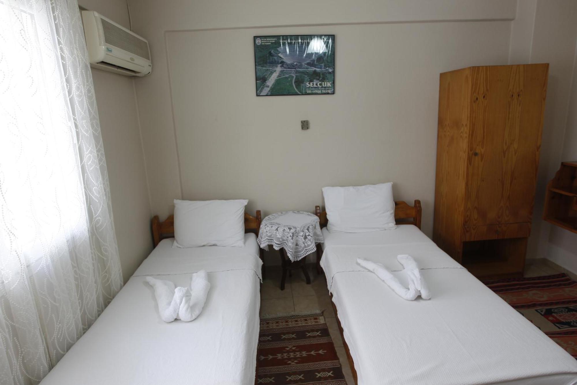 Vardar Pension Selcuk ภายนอก รูปภาพ