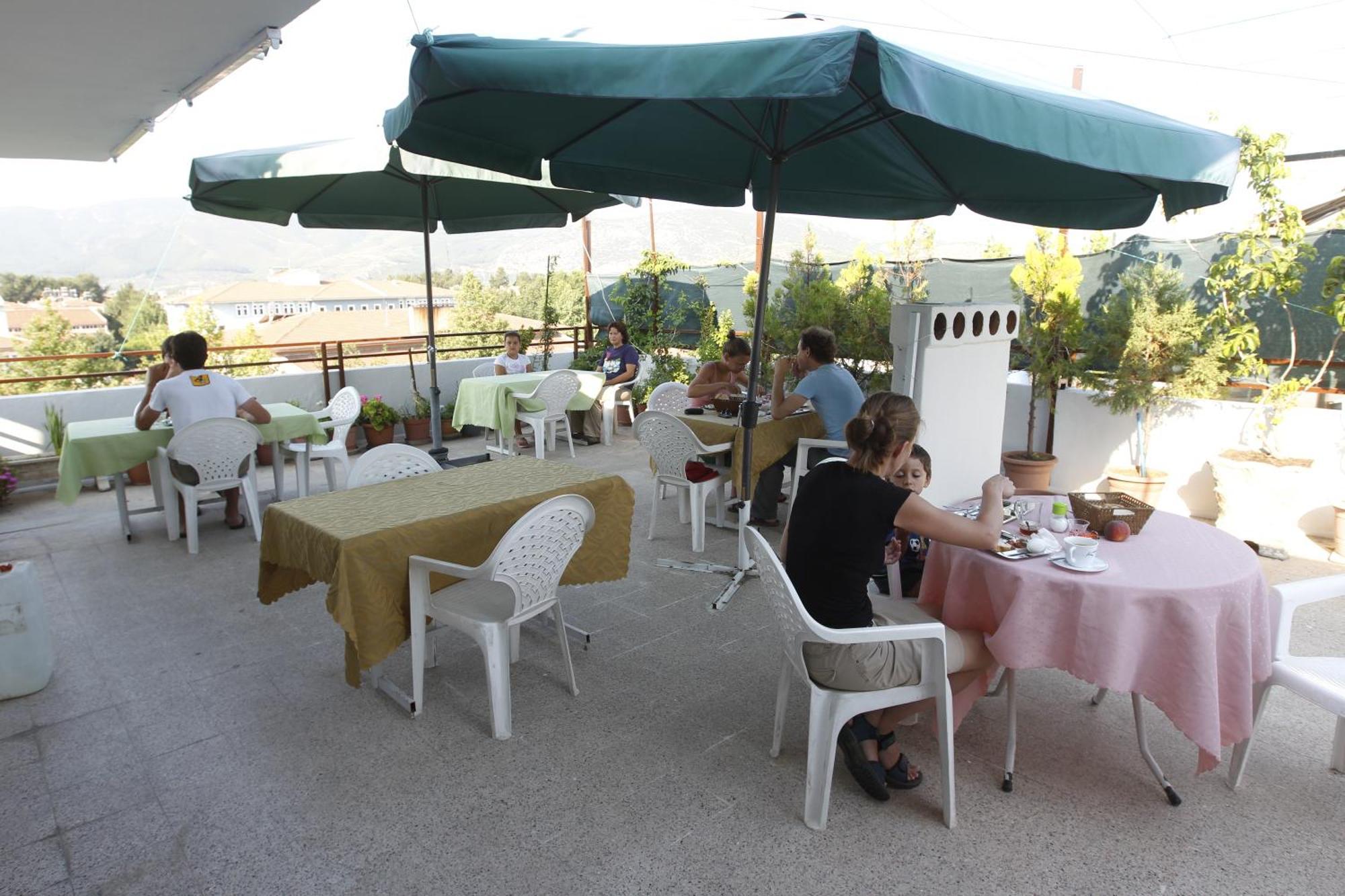 Vardar Pension Selcuk ภายนอก รูปภาพ