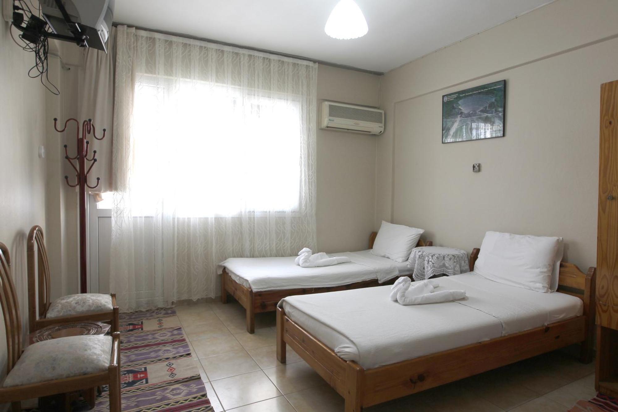 Vardar Pension Selcuk ภายนอก รูปภาพ