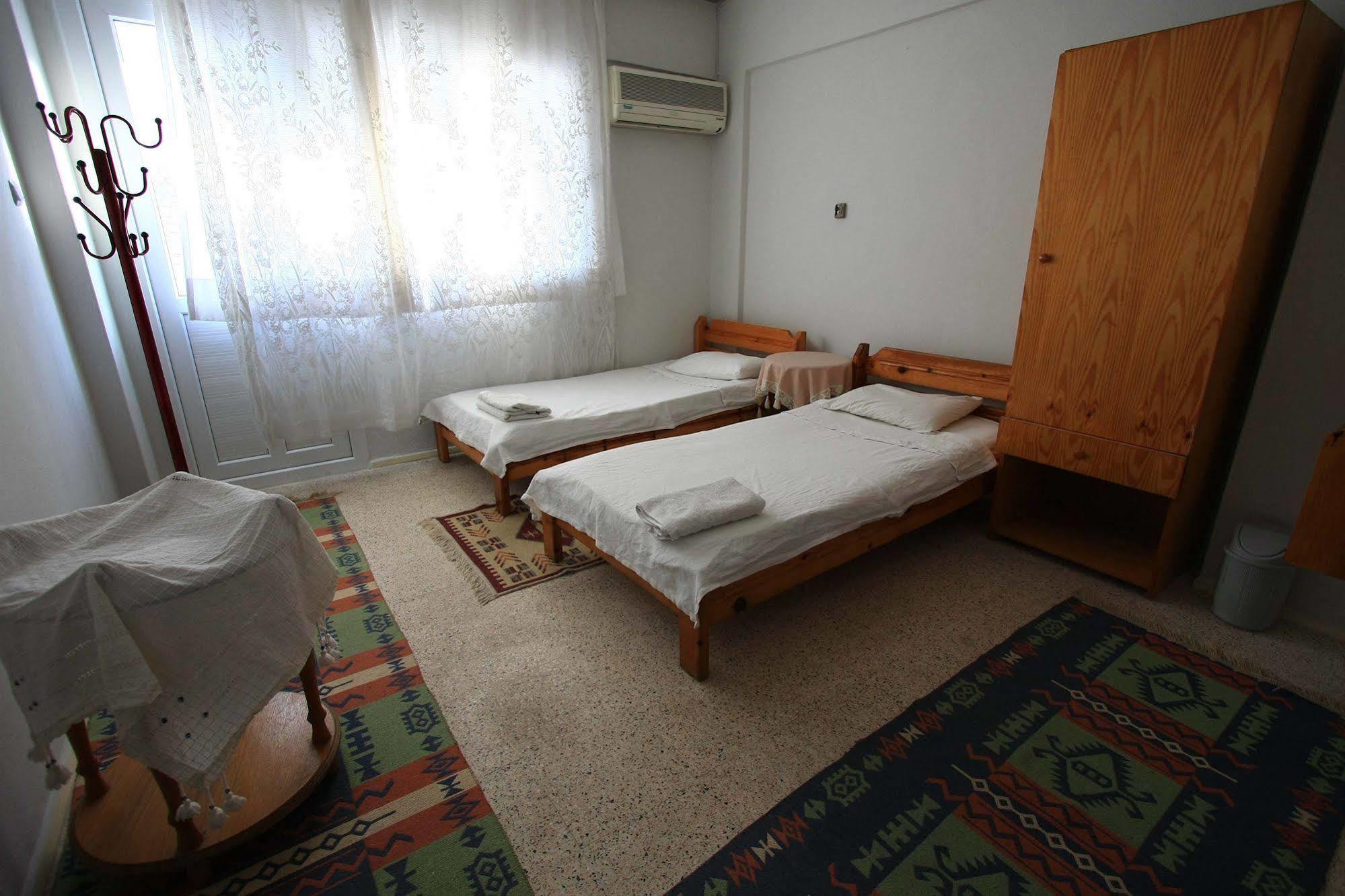 Vardar Pension Selcuk ภายนอก รูปภาพ